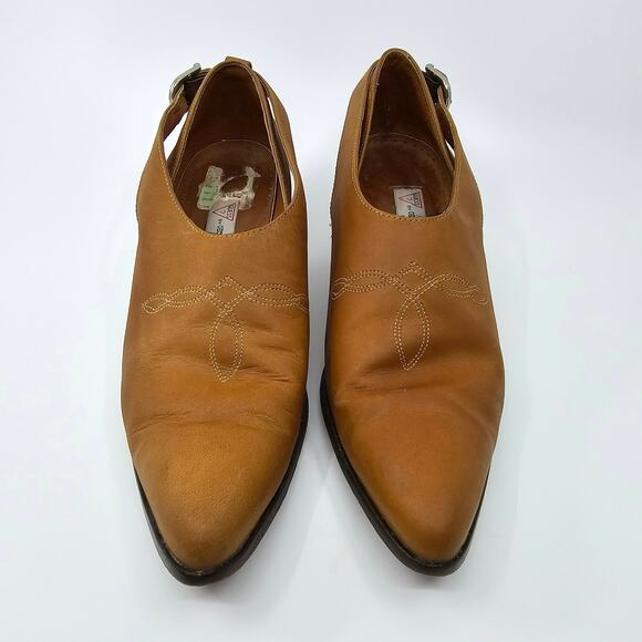 VTG 90’s GUESS BY GEORGES MARCIANO Pointed Toe Leather Brown Shoes WMNS SZ 7.5 - Picture 2 of 7